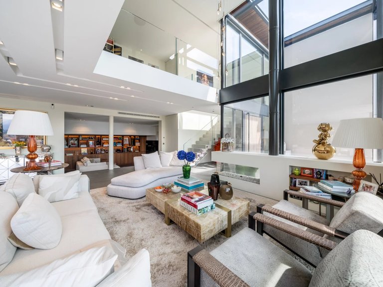 Villa for Sale in Le Cannet, Cannes Area 11