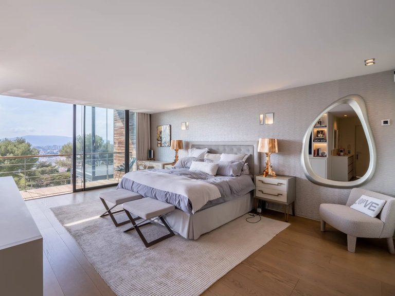 Villa for Sale in Le Cannet, Cannes Area 16