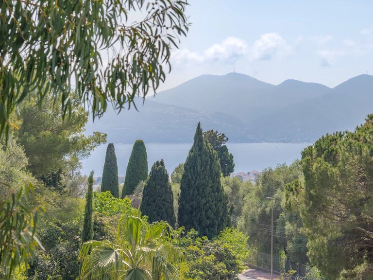 Villa for Sale in Le Cannet, Cannes Area 18