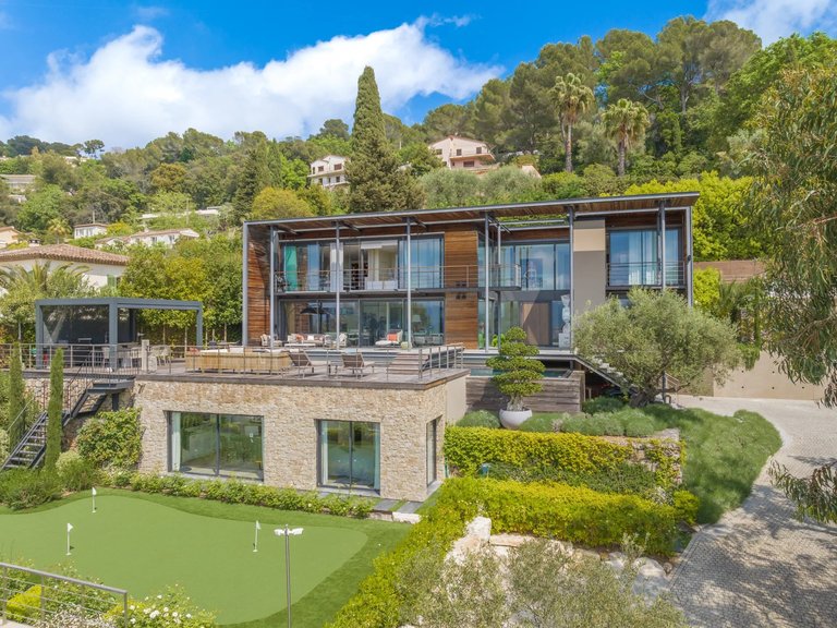 Villa for Sale in Le Cannet, Cannes Area 3