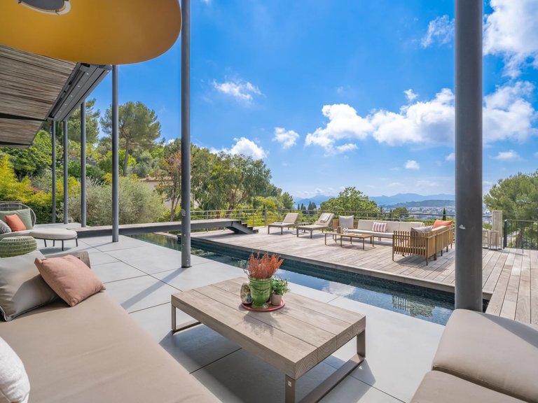 Villa for Sale in Le Cannet, Cannes Area 5