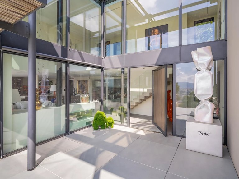 Villa for Sale in Le Cannet, Cannes Area 7