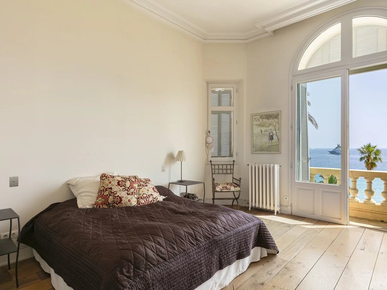 Villa for Sale in Cannes, Cannes Area 14