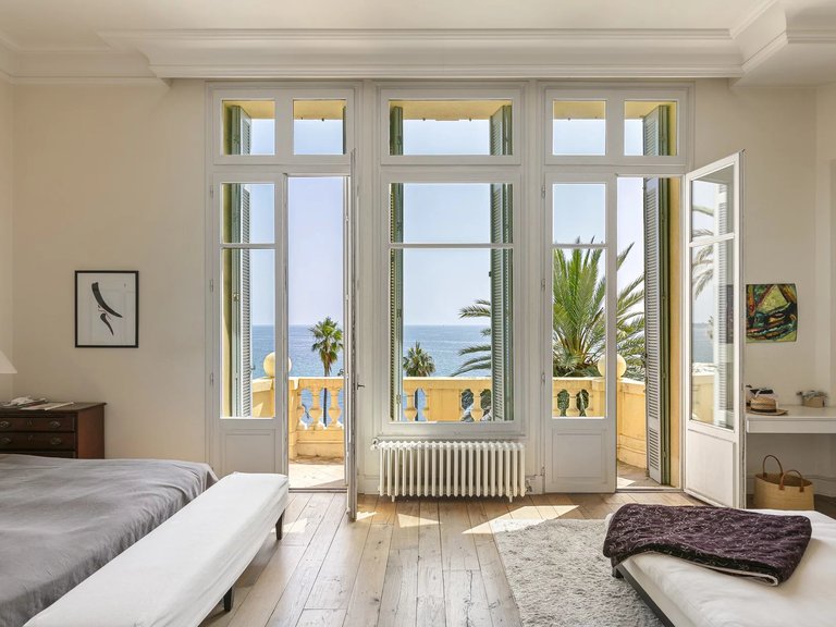 Villa for Sale in Cannes, Cannes Area 8