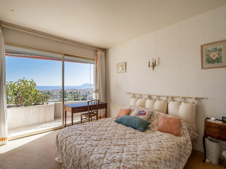 Apartment for Sale in Cannes, Cannes Area 5
