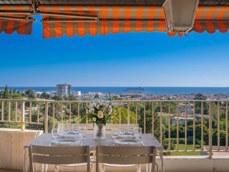 Apartment for Sale in Cannes, Cannes Area 7