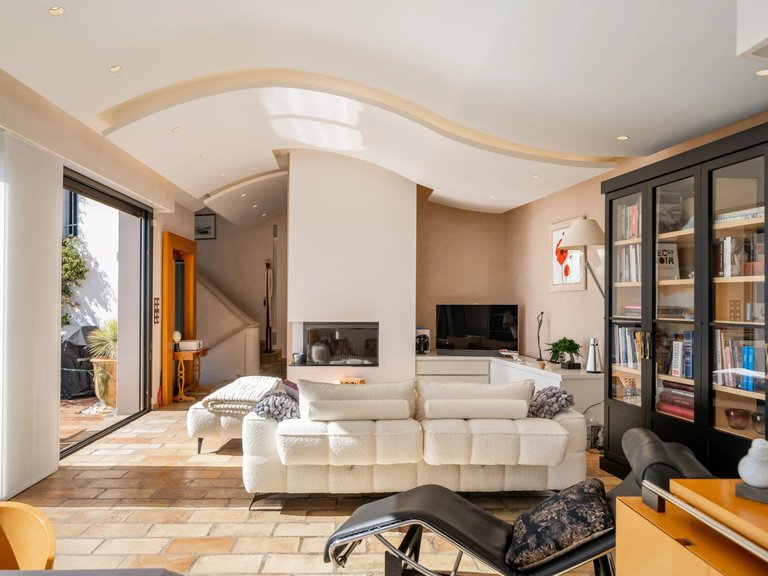 Villa for Sale in Cannes, Cannes Area 7