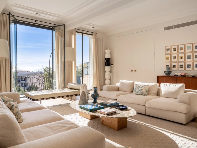 Villa for Sale in Le Cannet, Cannes Area 2
