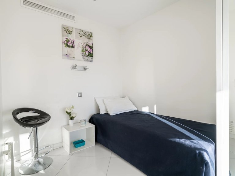 Apartment for Sale in Cannes, Cannes Area 12