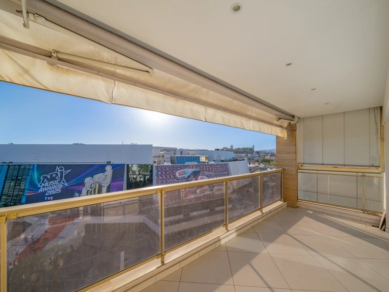 Apartment for Sale in Cannes, Cannes Area 14