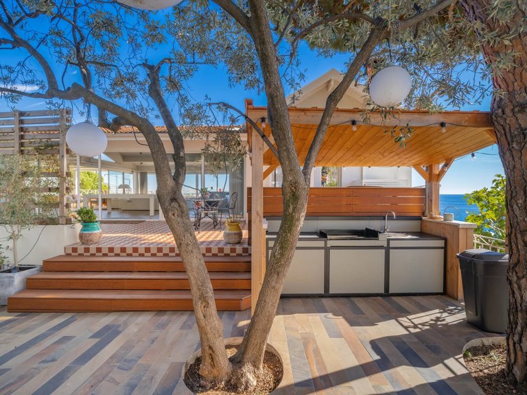 Villa for Sale in Cannes, Cannes Area 14