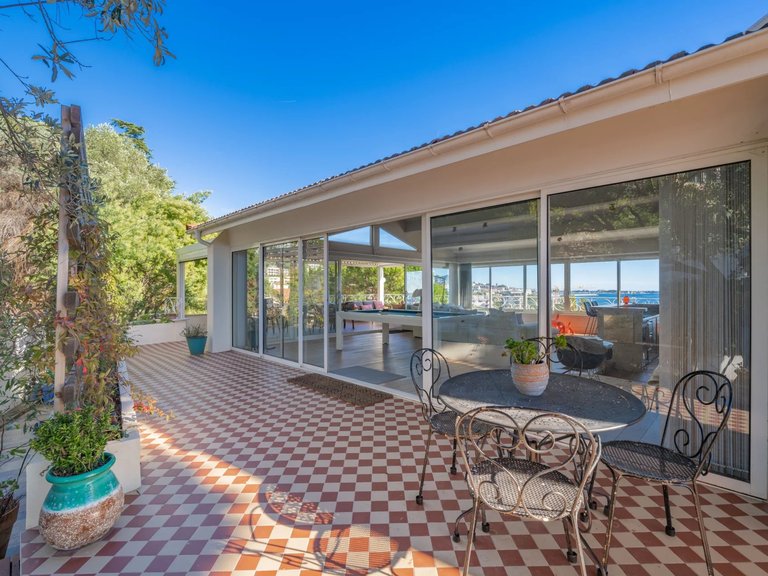 Villa for Sale in Cannes, Cannes Area 15