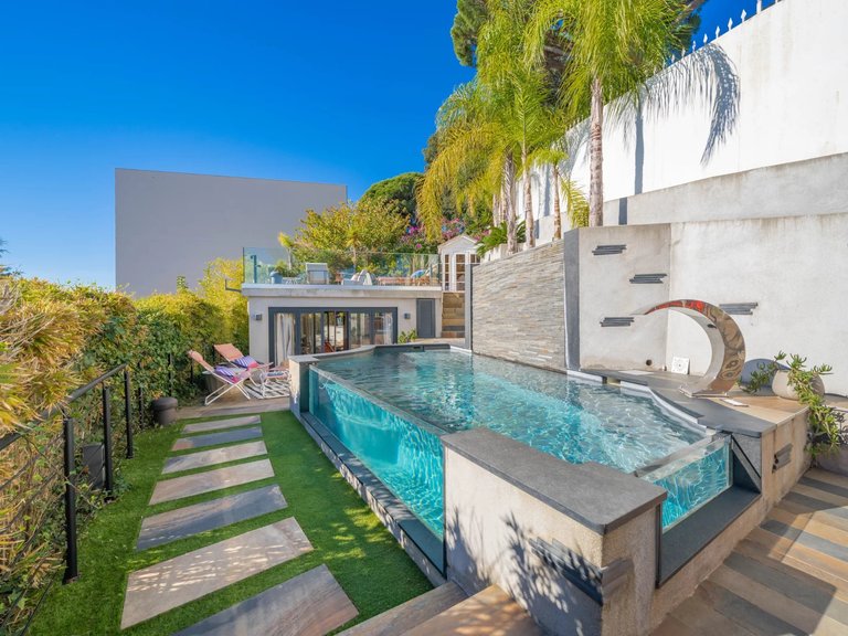 Villa for Sale in Cannes, Cannes Area 7