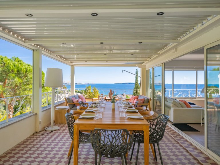 Villa for Sale in Cannes, Cannes Area 8