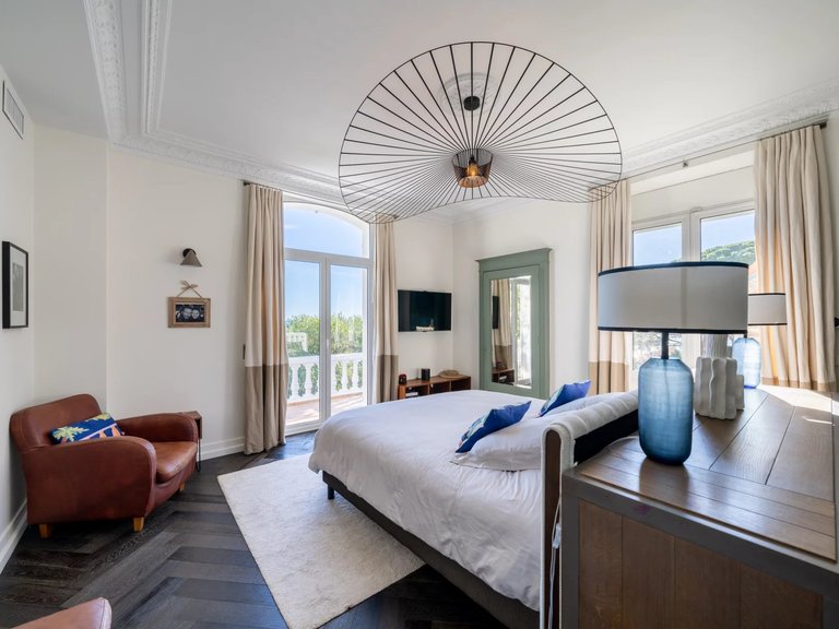 Villa for Sale in Cannes, Cannes Area 10