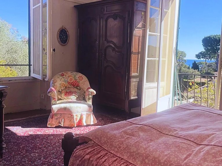 Villa for Sale in Cap D Antibes, Antibes Area 6