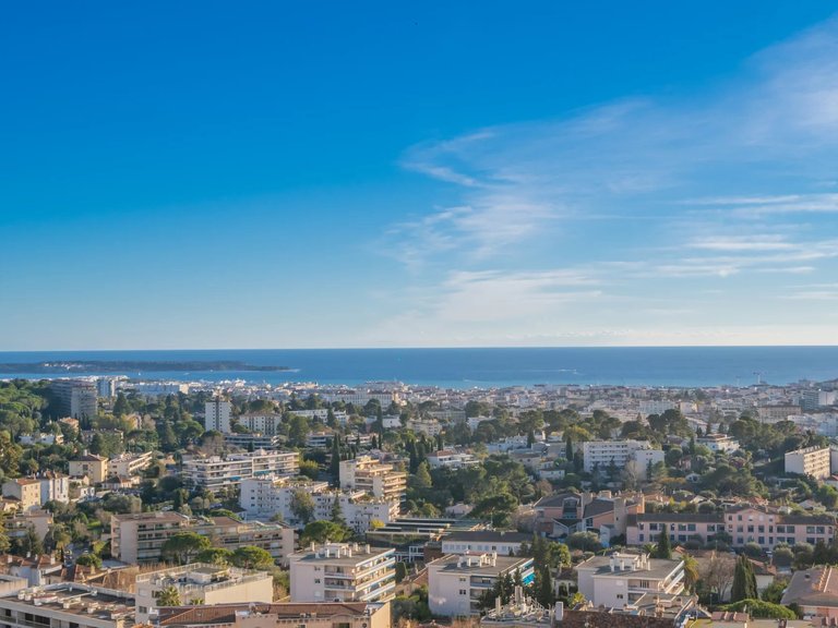 Apartment for Sale in Le Cannet, Cannes Area 1