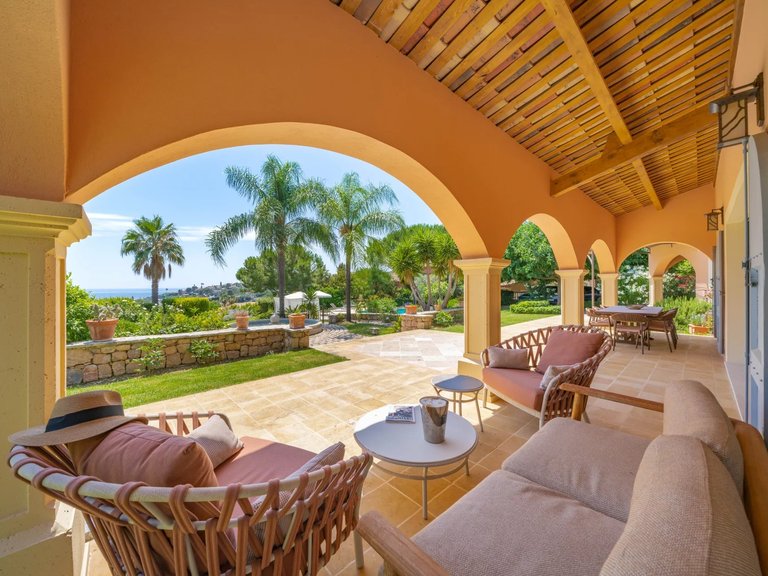 Villa for Sale in Antibes, Antibes Area 13