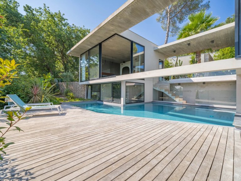 Villa for Sale in Cannes, Cannes Area 15