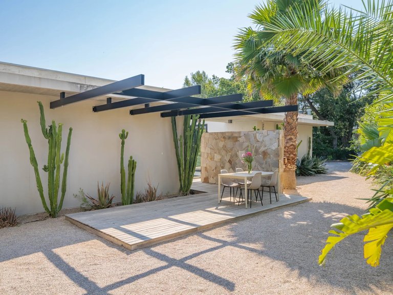 Villa for Sale in Cannes, Cannes Area 19