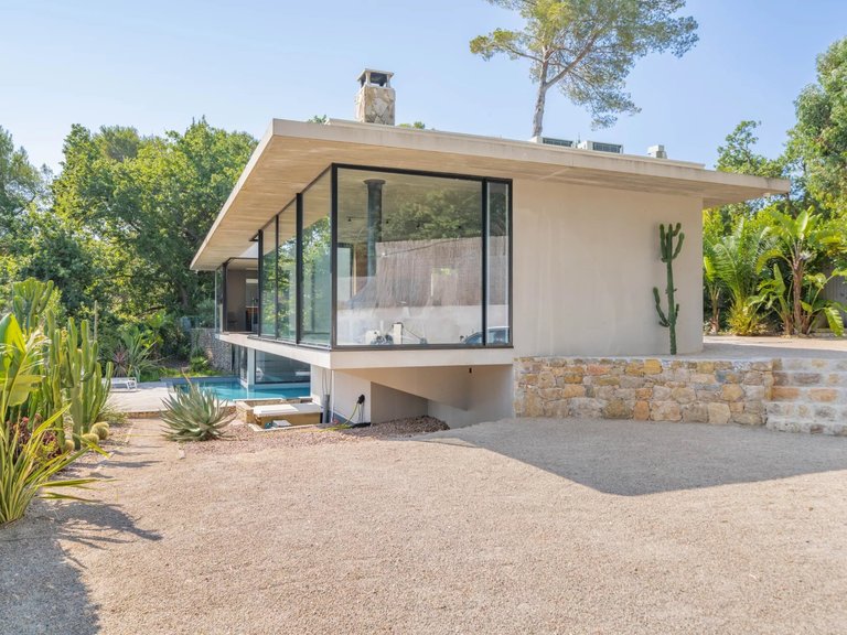 Villa for Sale in Cannes, Cannes Area 8