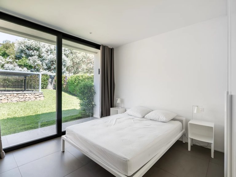 Villa for Sale in Le Golfe Juan, Antibes Area 13