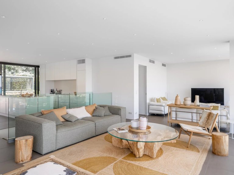 Villa for Sale in Le Golfe Juan, Antibes Area 20