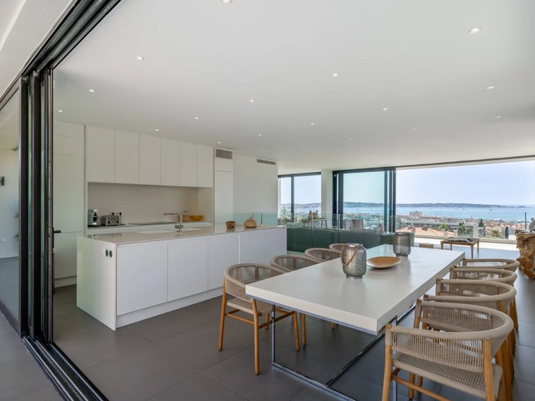 Villa for Sale in Le Golfe Juan, Antibes Area 9