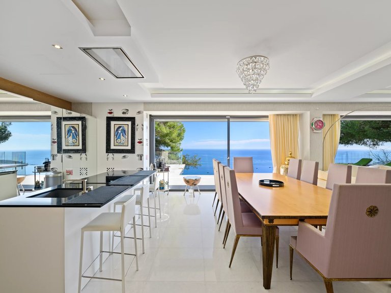 Villa for Sale in Villefranche Sur Mer, Villefranche, Cap Ferrat Area 12
