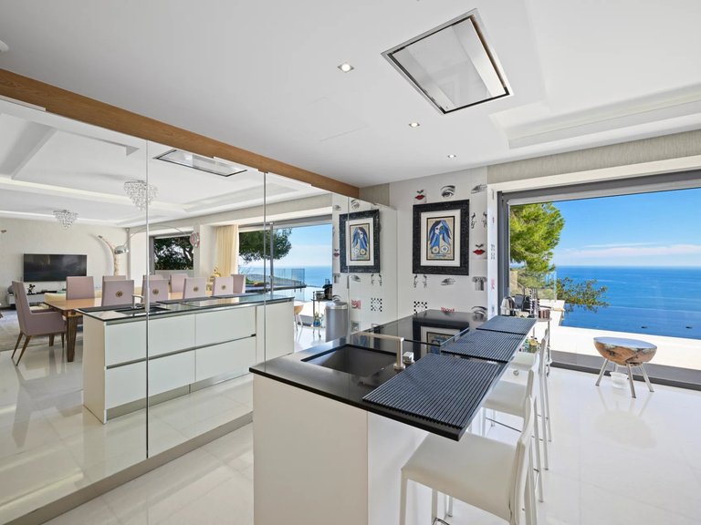 Villa for Sale in Villefranche Sur Mer, Villefranche, Cap Ferrat Area 14