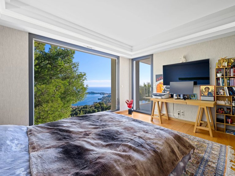 Villa for Sale in Villefranche Sur Mer, Villefranche, Cap Ferrat Area 19