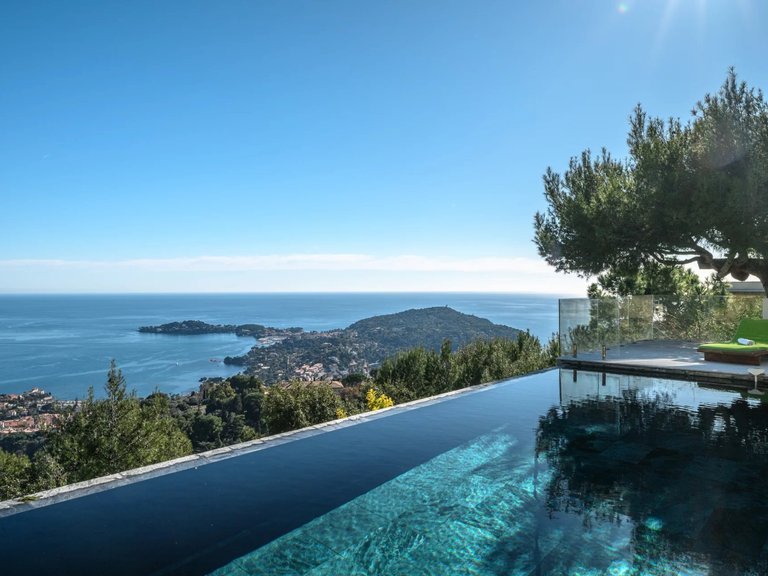 Villa for Sale in Villefranche Sur Mer, Villefranche, Cap Ferrat Area 4