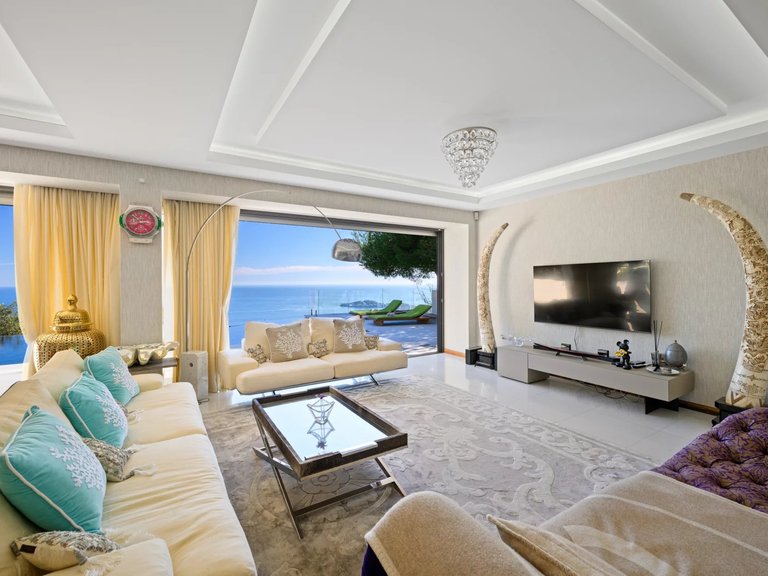 Villa for Sale in Villefranche Sur Mer, Villefranche, Cap Ferrat Area 10