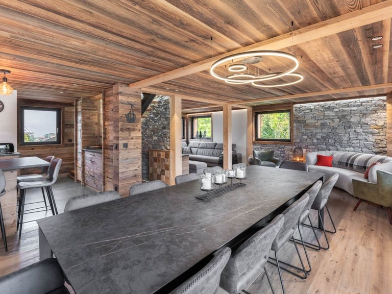 Villa for Sale in Combloux, Megeve 2