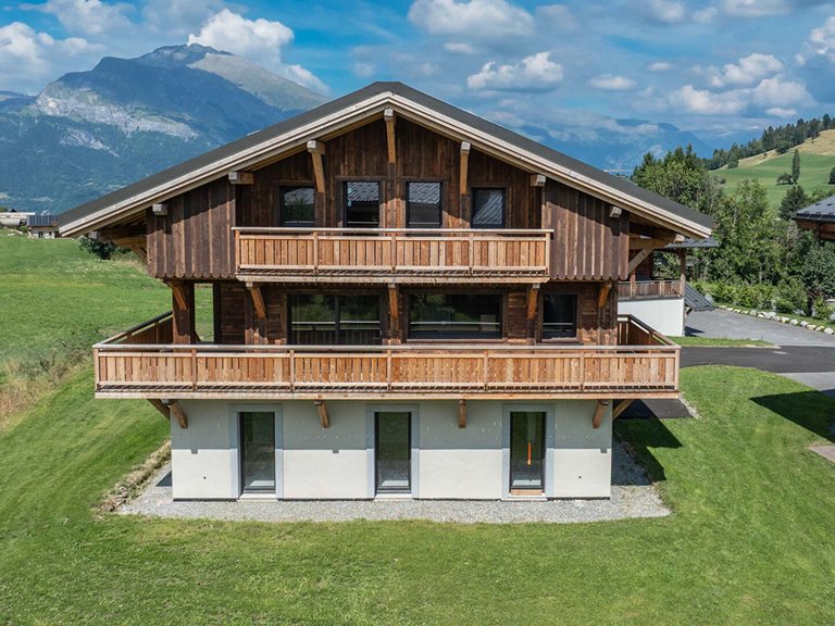 Villa for Sale in Combloux, Megeve 11