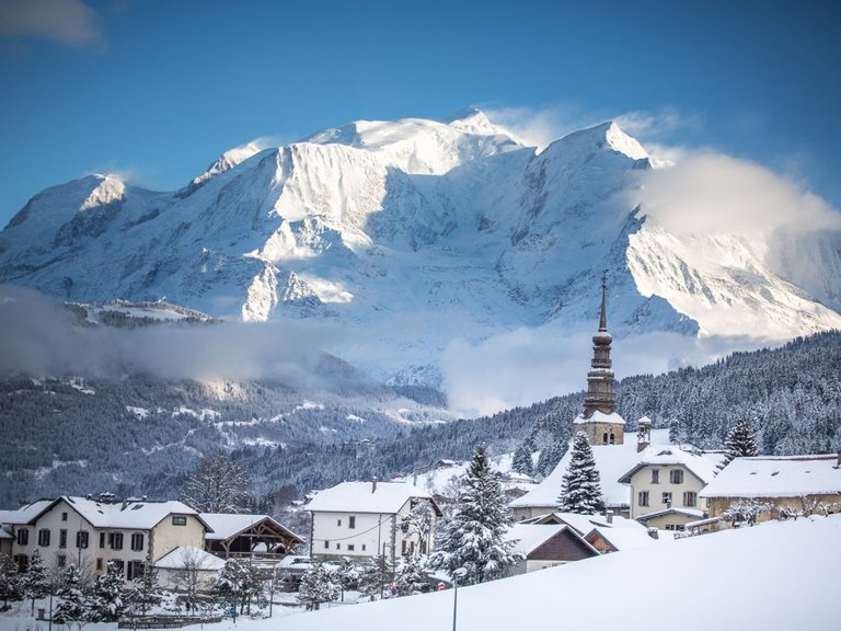 Villa for Sale in Combloux, Megeve 12