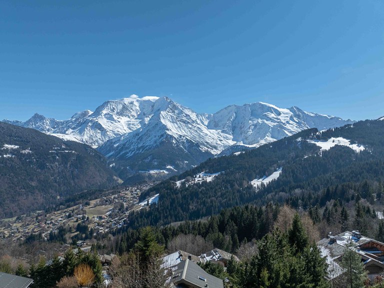 Villa for Sale in St Gervais, Chamonix / St Gervais 6