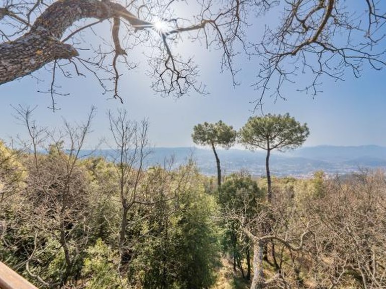 Villa for Sale in Grasse, Mougins, Valbonne, Grasse Area 18
