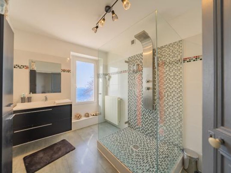 Villa for Sale in Grasse, Mougins, Valbonne, Grasse Area 20
