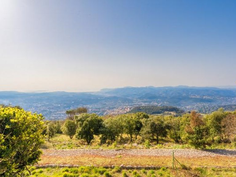 Villa for Sale in Grasse, Mougins, Valbonne, Grasse Area 8