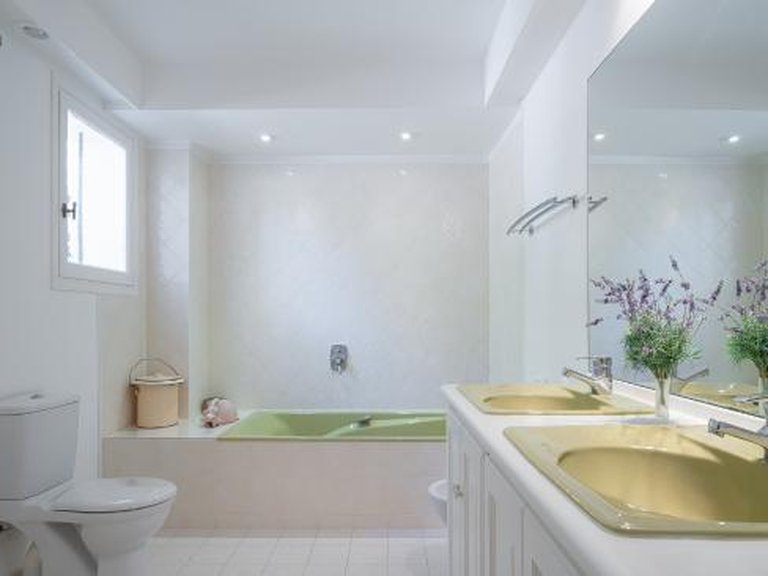 Villa for Sale in Roquefort Les Pins, Mougins, Valbonne, Grasse Area 4