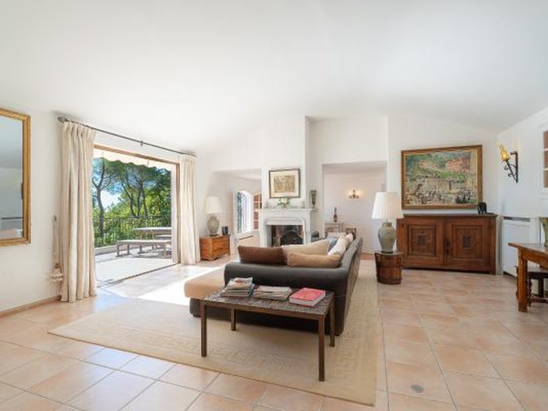 Villa for Sale in Roquefort Les Pins, Mougins, Valbonne, Grasse Area 9