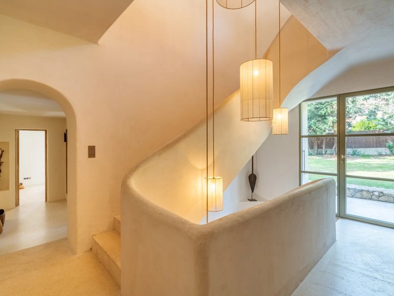 Villa for Sale in , Aix En Provence Area 14