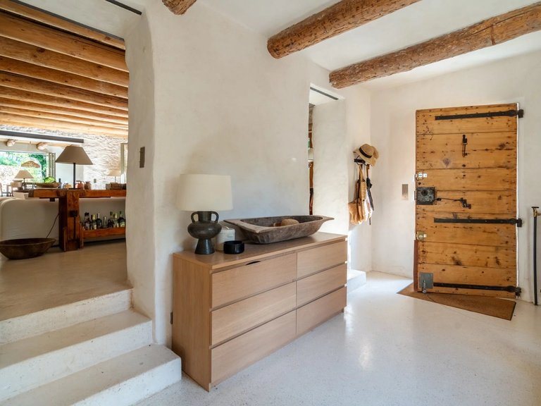 Villa for Sale in , Aix En Provence Area 9