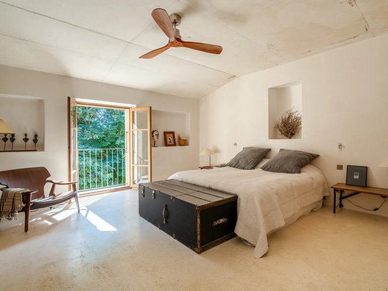 Villa for Sale in , Aix En Provence Area 10