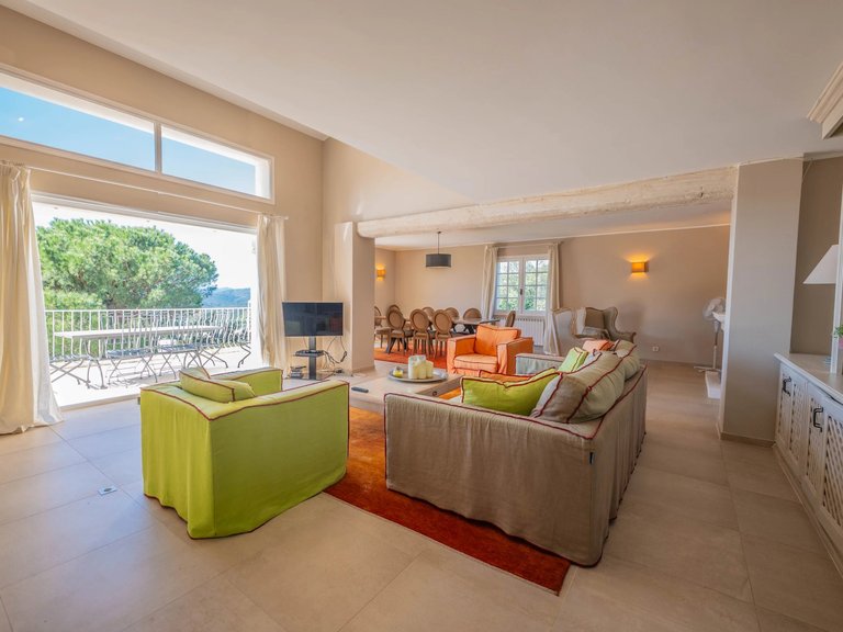 Villa for Sale in Les Issambres, St Raphaël, Ste Maxime Area 7