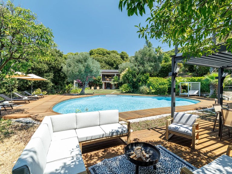 Villa for Sale in Cannes, Cannes Area 4