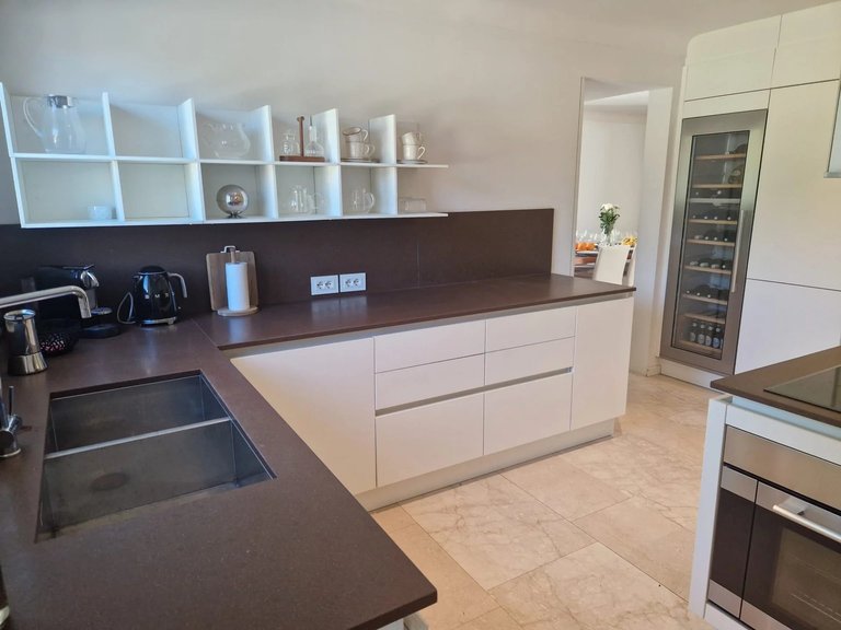 Villa for Sale in Saint Tropez, St. Tropez, Grimaud Area 8