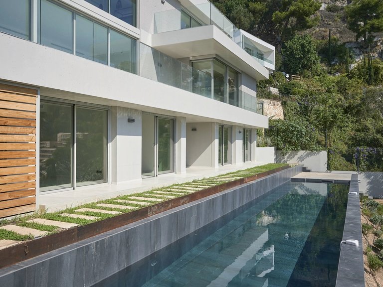 Villa for Sale in Villefranche Sur Mer, Villefranche, Cap Ferrat Area 2