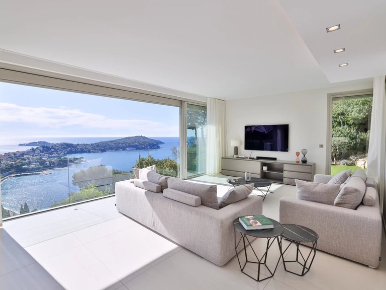 Villa for Sale in Villefranche Sur Mer, Villefranche, Cap Ferrat Area 8